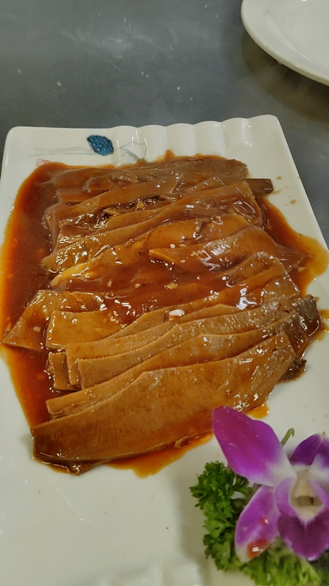 红扒牛舌口口留香