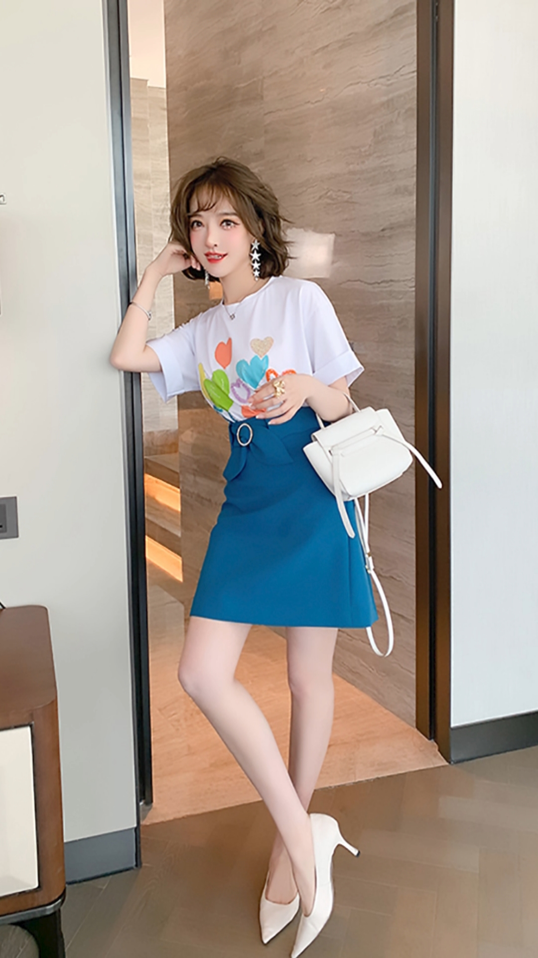 时尚女装穿搭#今年流行的短袖t恤款式,你最喜欢哪一件