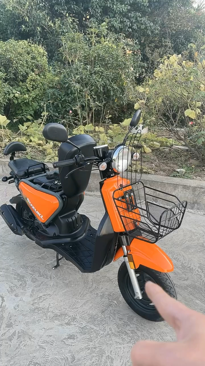 铃木小鹿!喜欢机车的朋友们关注一下-度小视