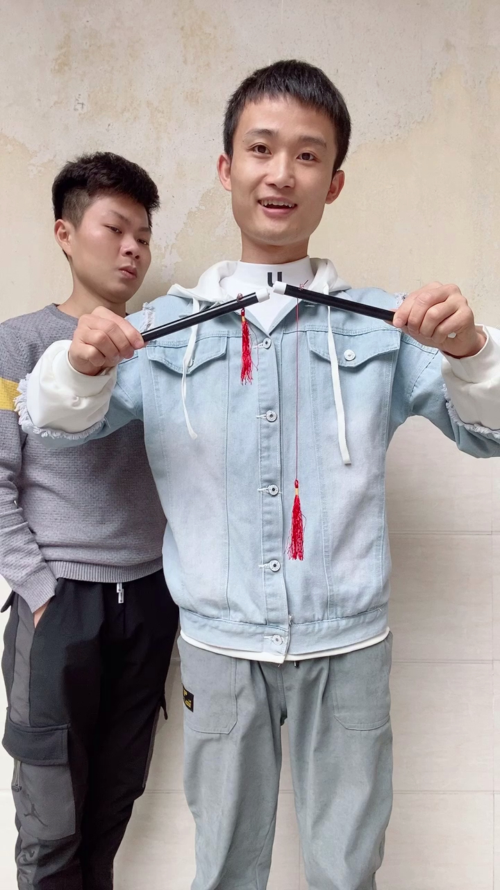 古彩戏法鸳鸯棒,揭秘魔术背后真相!-度小视