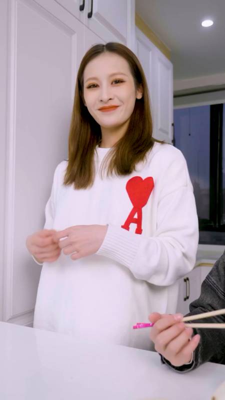 全民小剧场#弟弟自讨苦吃的方式越来越新奇了