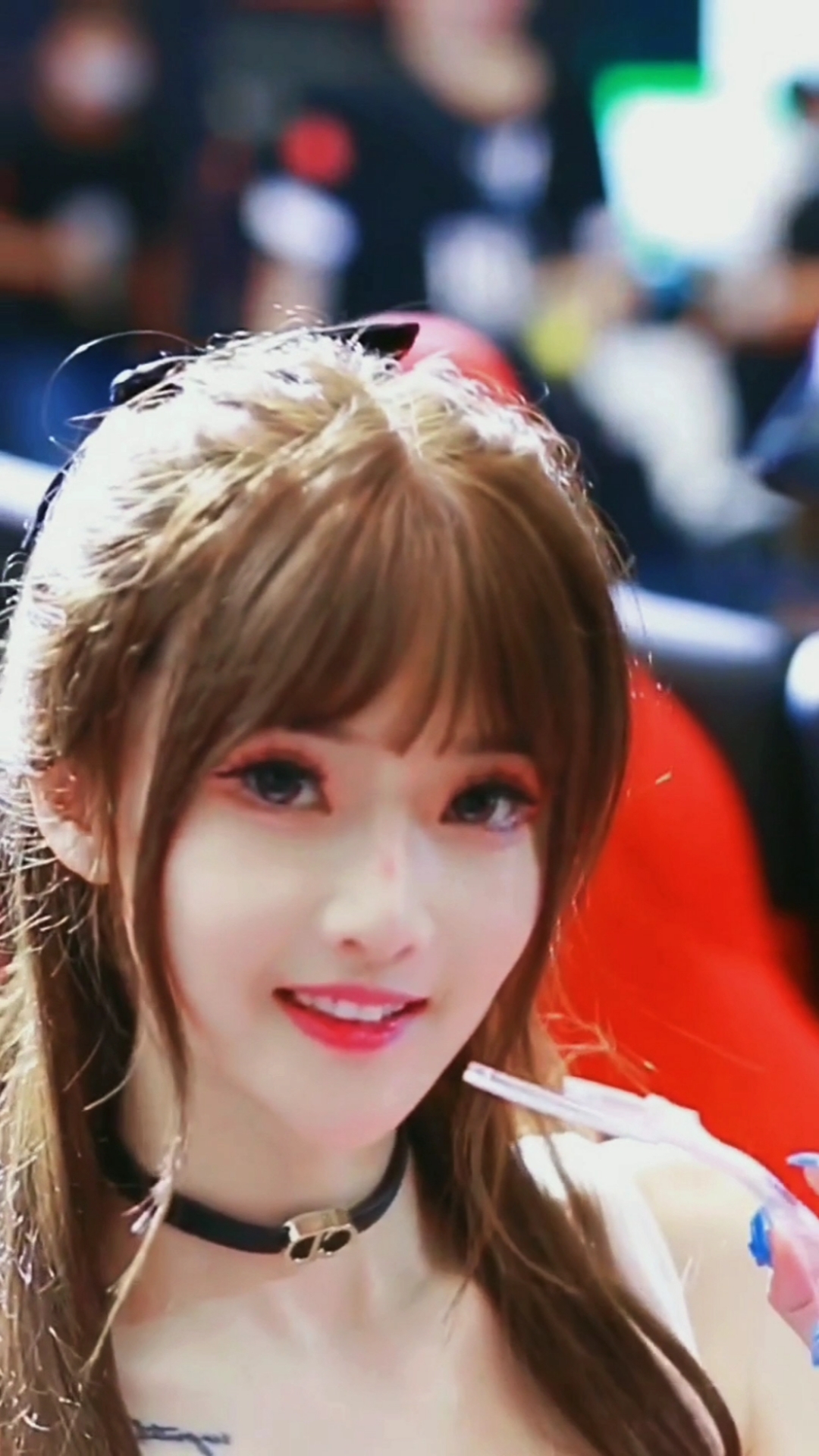 你喜欢的样子我都有#大魔王露儿又来啦,就是他的眼睛看你了