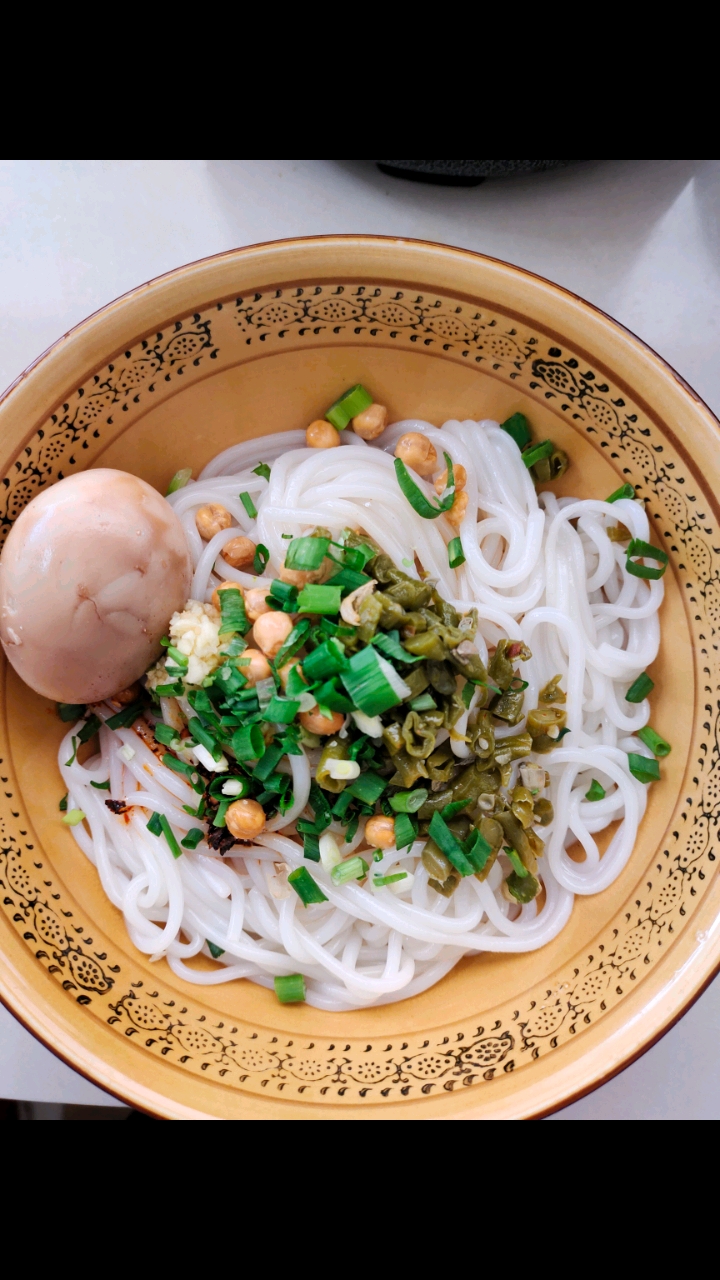 一碗素卤粉.即使上火,可以不吃肉肉,辣辣也是不能少的-度小视