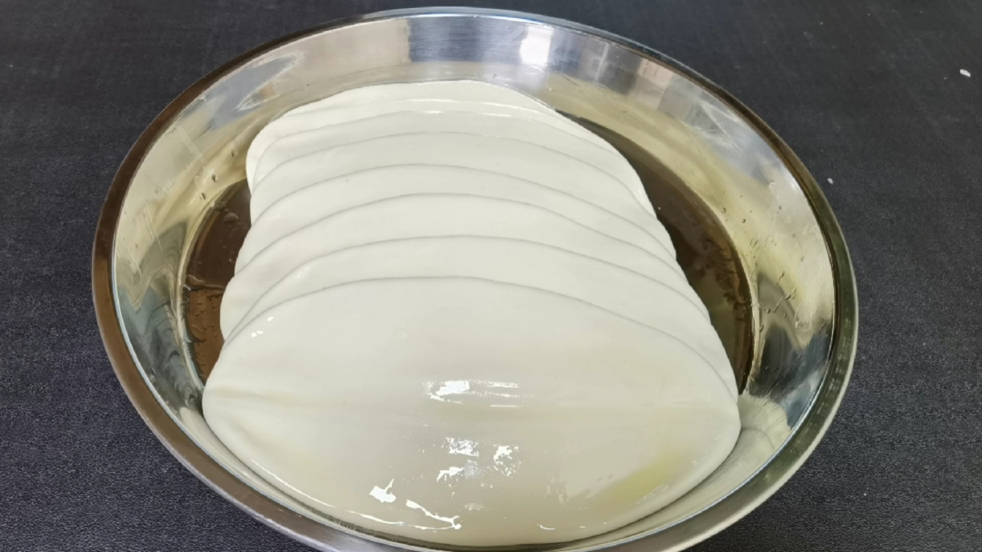 #河南烩面#河南烩面胚子的制作过程,从和面配方,再到四醒四揉,劲道爽