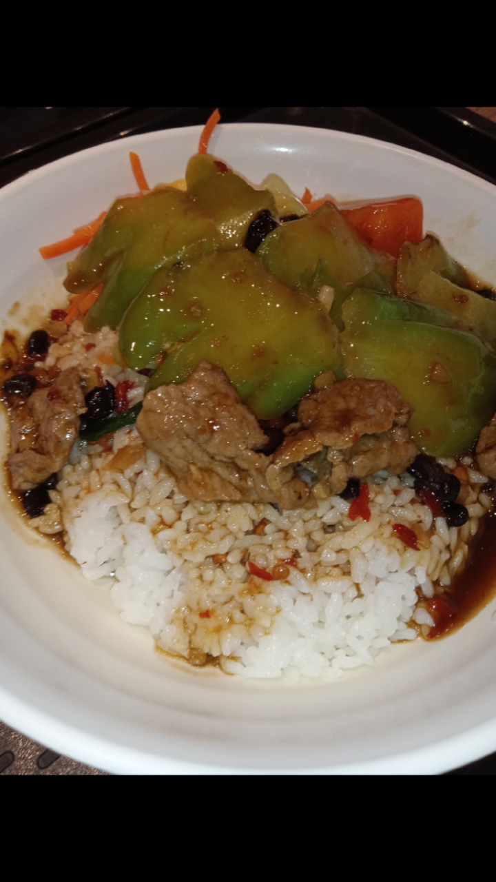 #劳动最光荣#劳动了一天,中午吃苦瓜牛肉饭