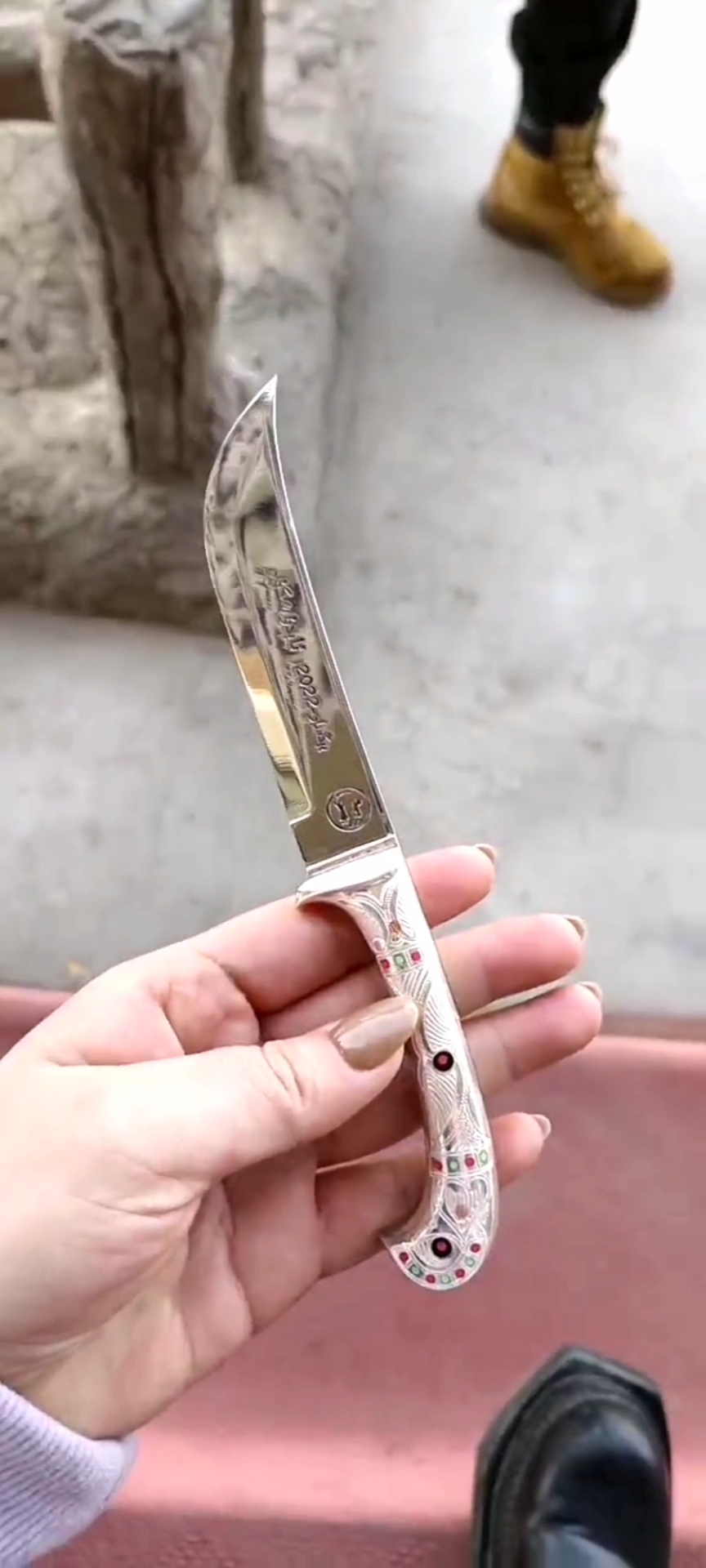 手工制作#西域经典英吉沙手工银柄烤肉刀