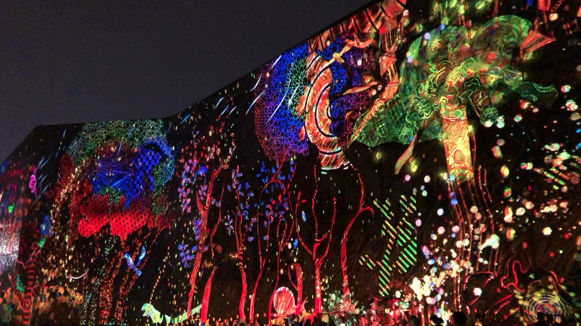 镜头里的秋天#川美绚烂灯光秀(130秒较完整版本)