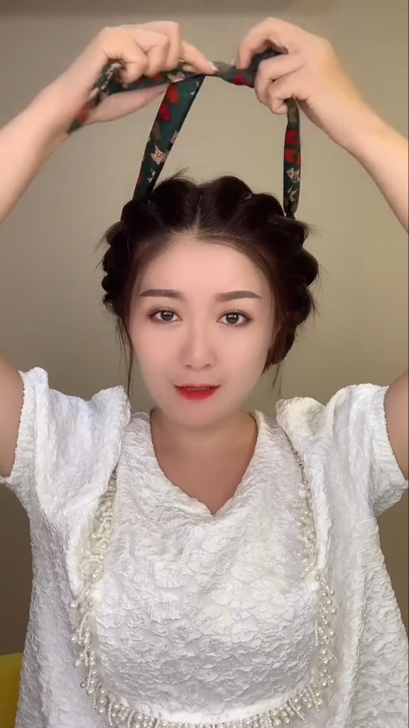 编发教程#三步搞定复古盘发,超简单,快来试试吧