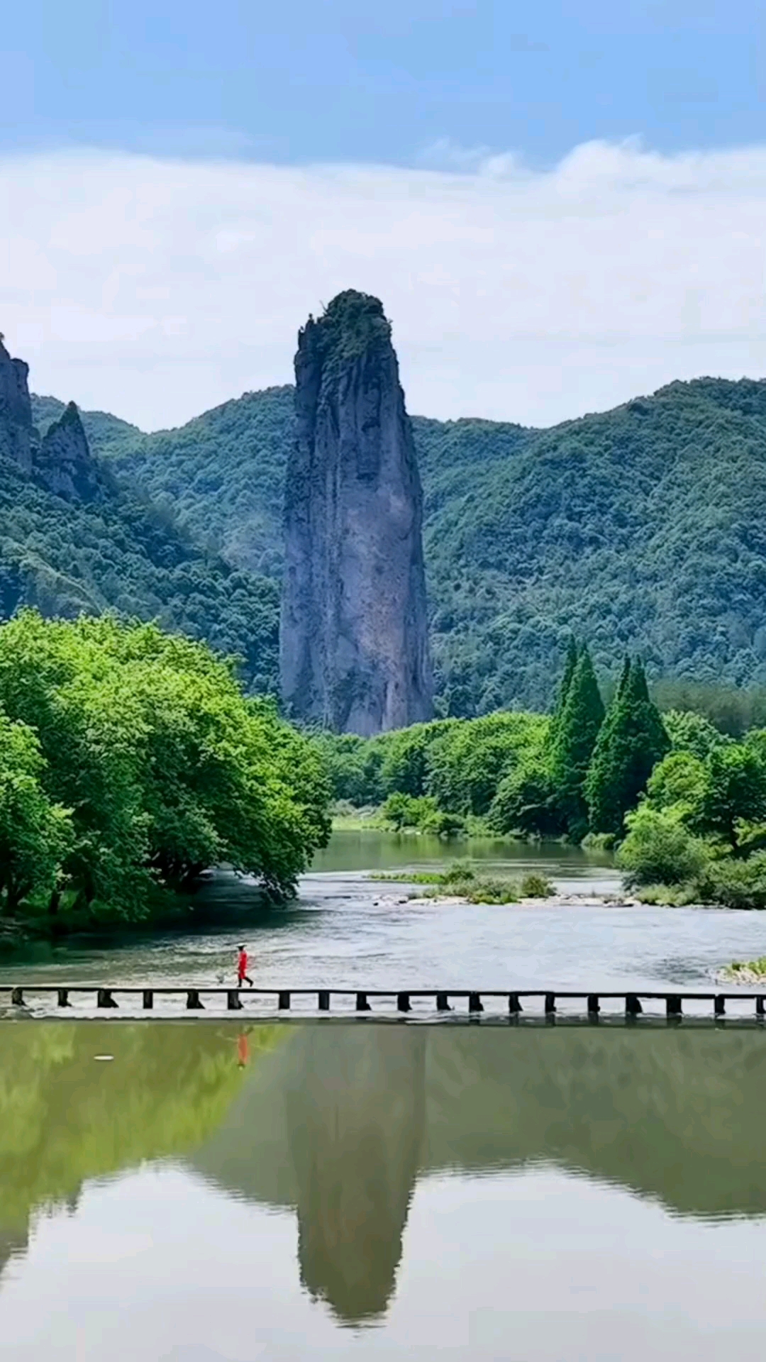 丽水:缙云仙都朱潭山