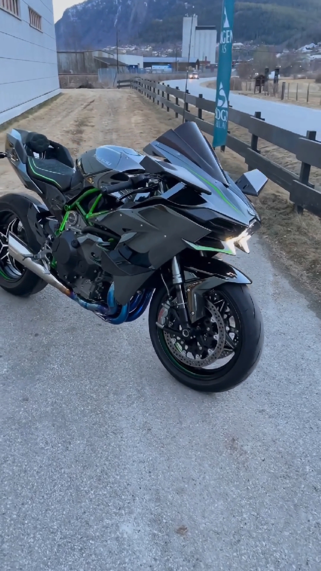 摩托车川崎h2的声音真好听