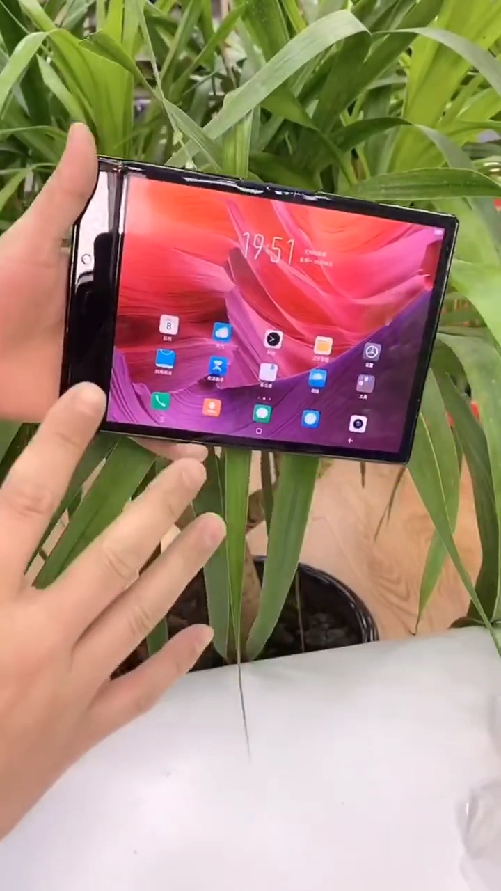 柔宇柔派折叠屏手机,性价比之王!