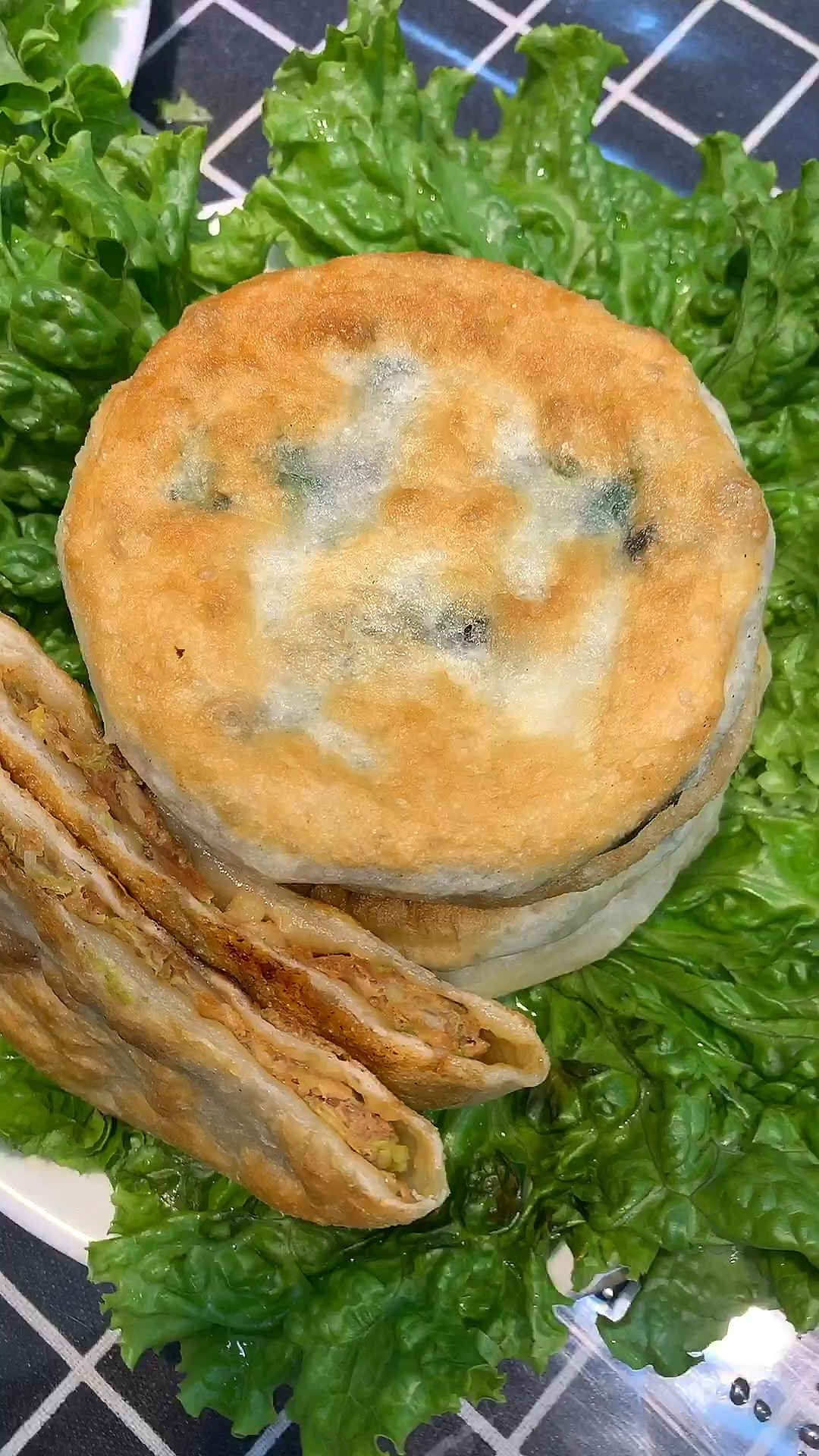 好吃的大馅饼来啦,喜欢的朋友可以双击支持一下!