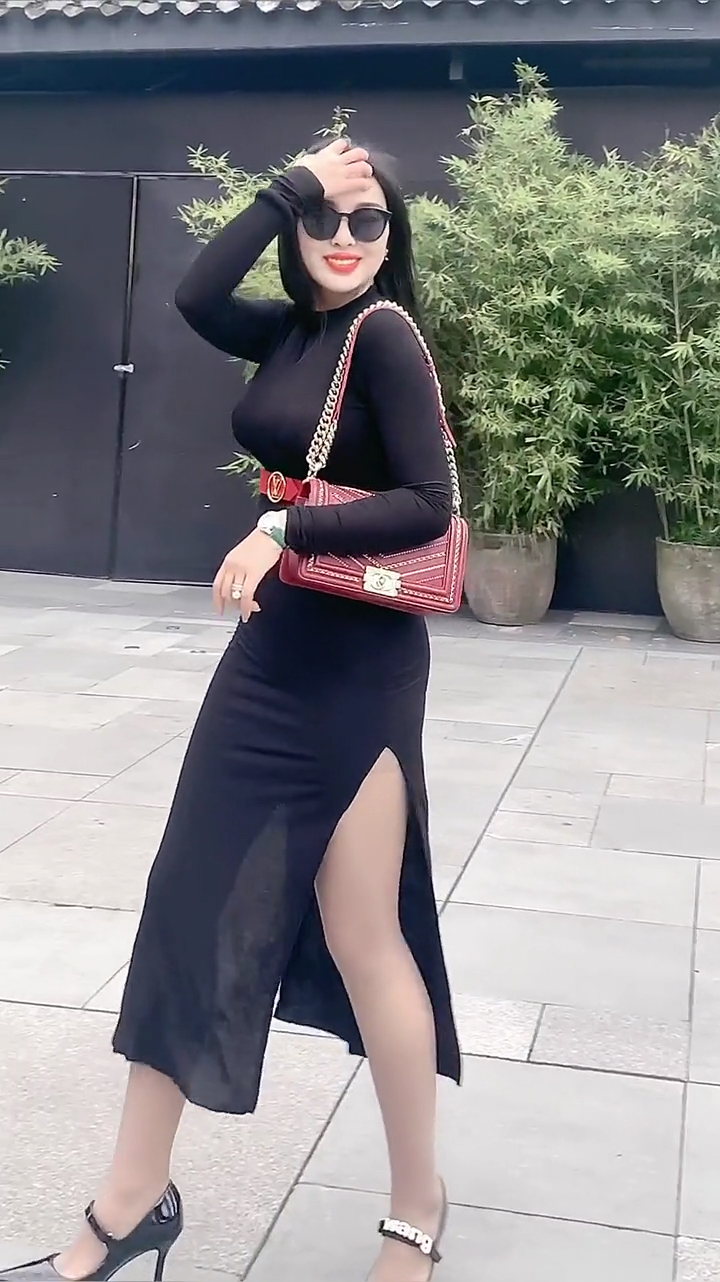 街拍#微胖小姐姐