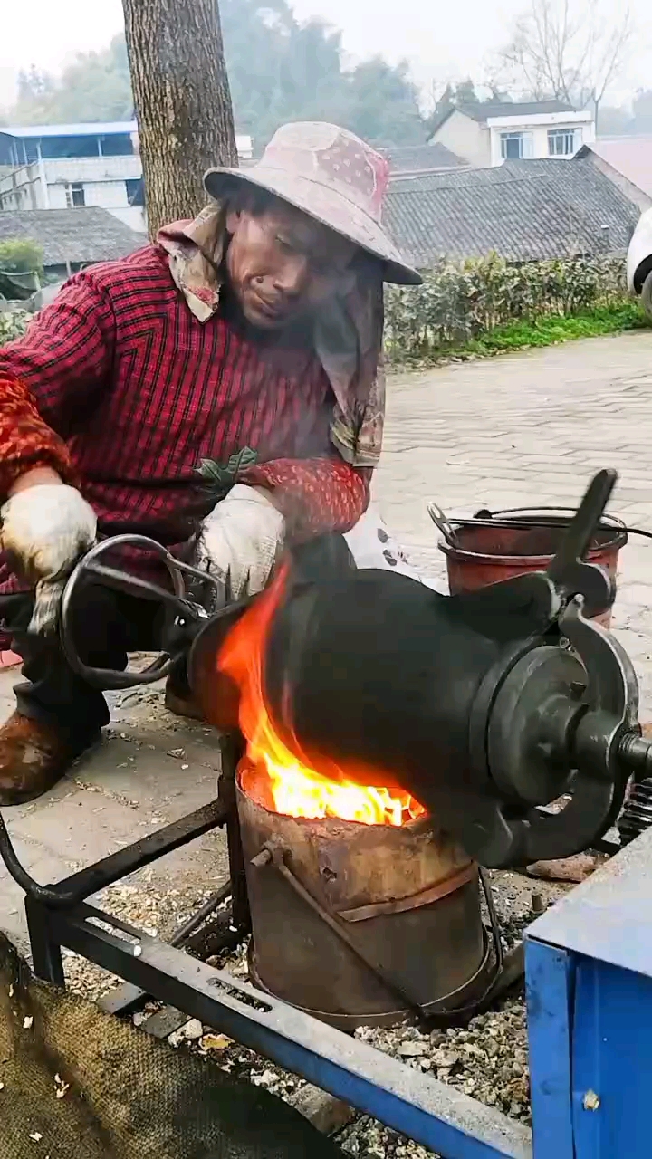 老式爆米花机嘣爆米花