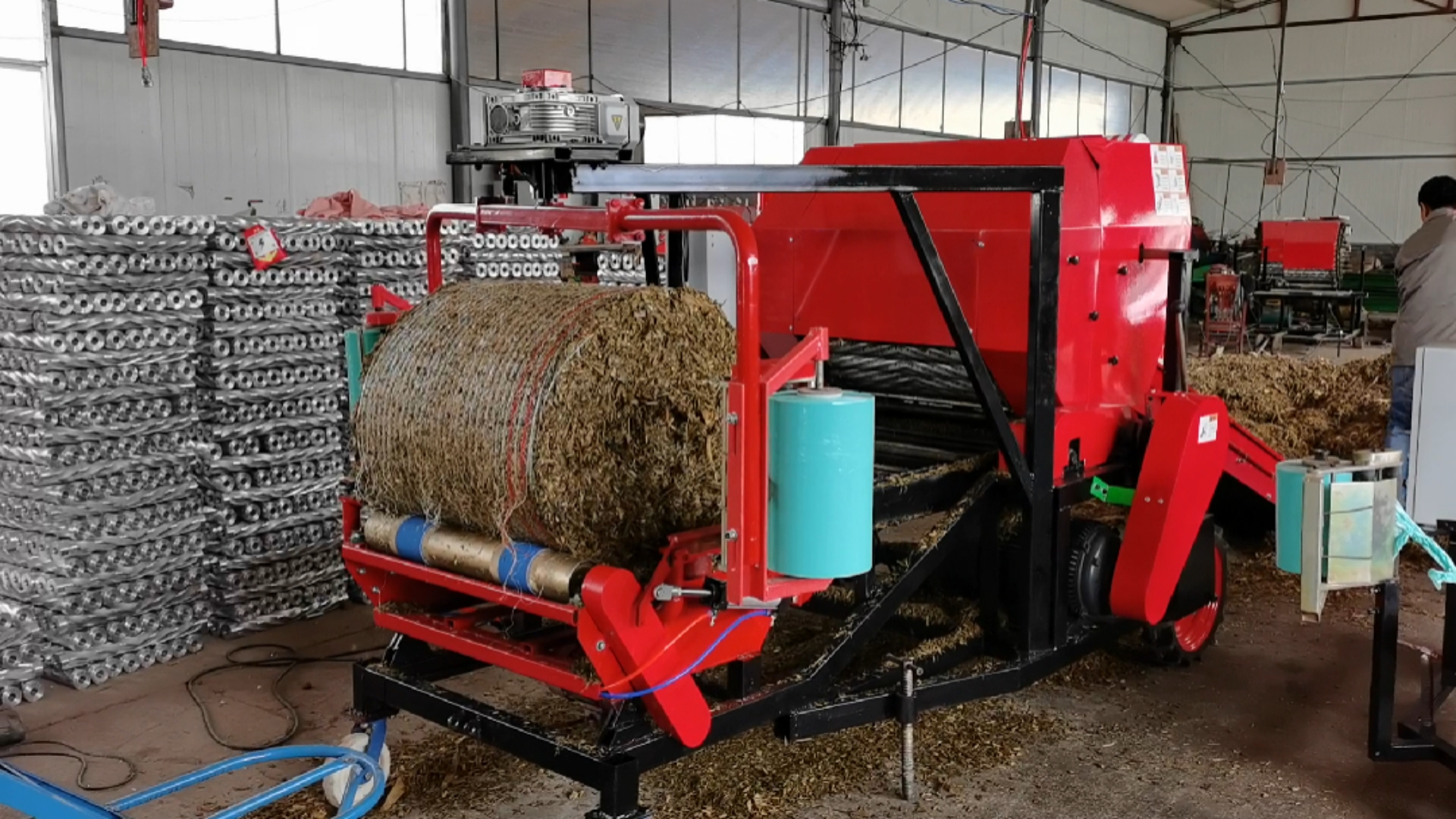 大型青储打捆包膜一体机,青贮打捆包膜机,青储打包机,7070型草捆重量