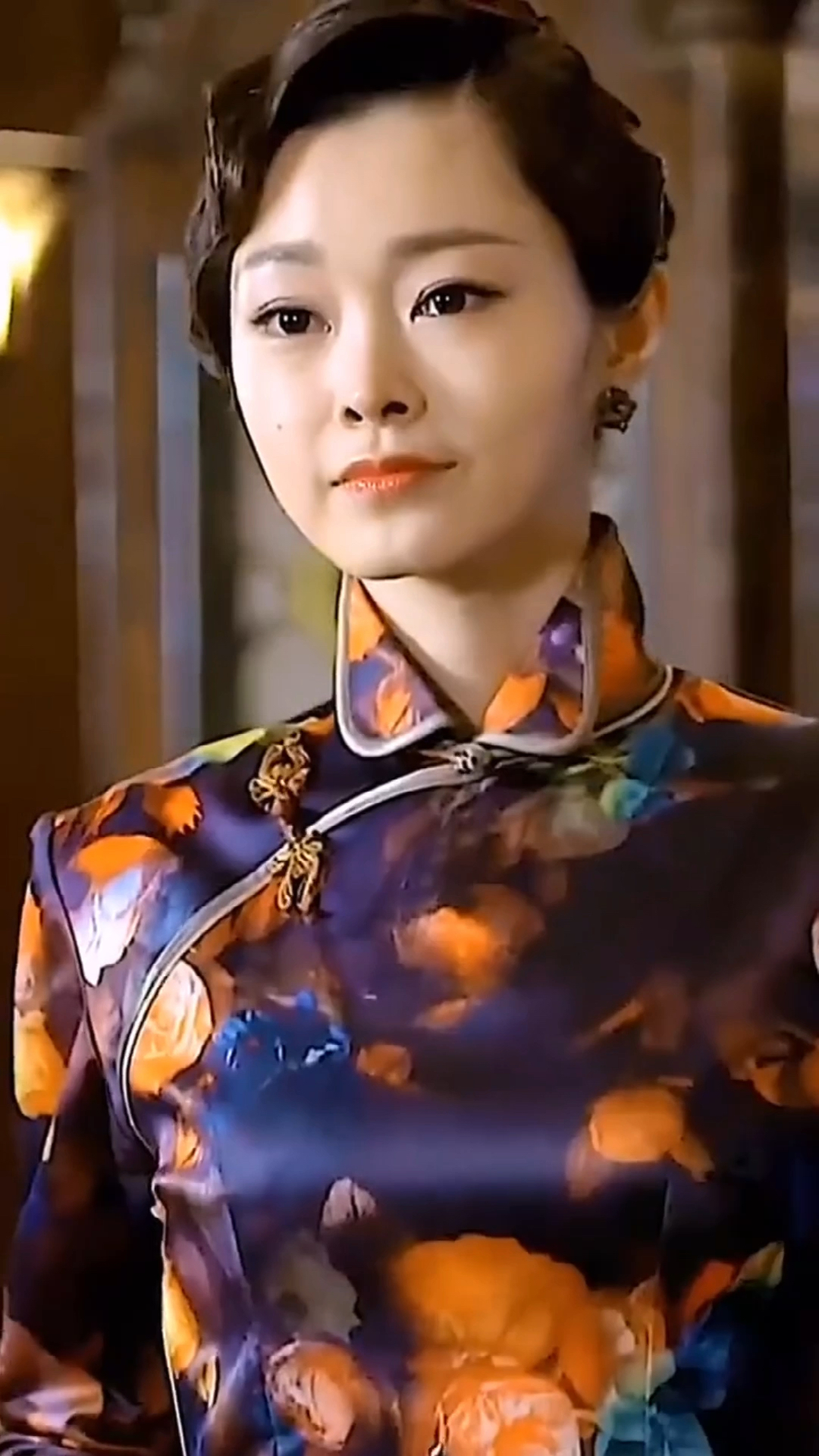 宋轶称之一声旗袍女神不为过吧