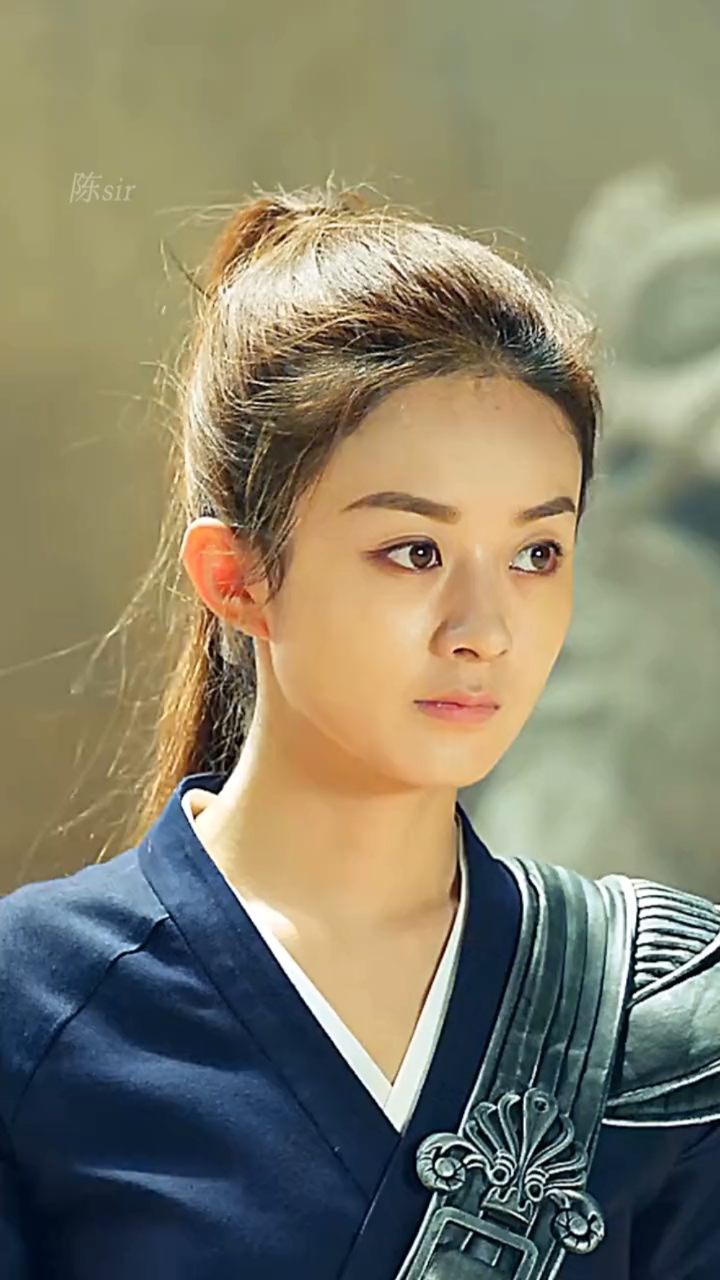 赵丽颖#事实证明不一定要尖下巴才算美!