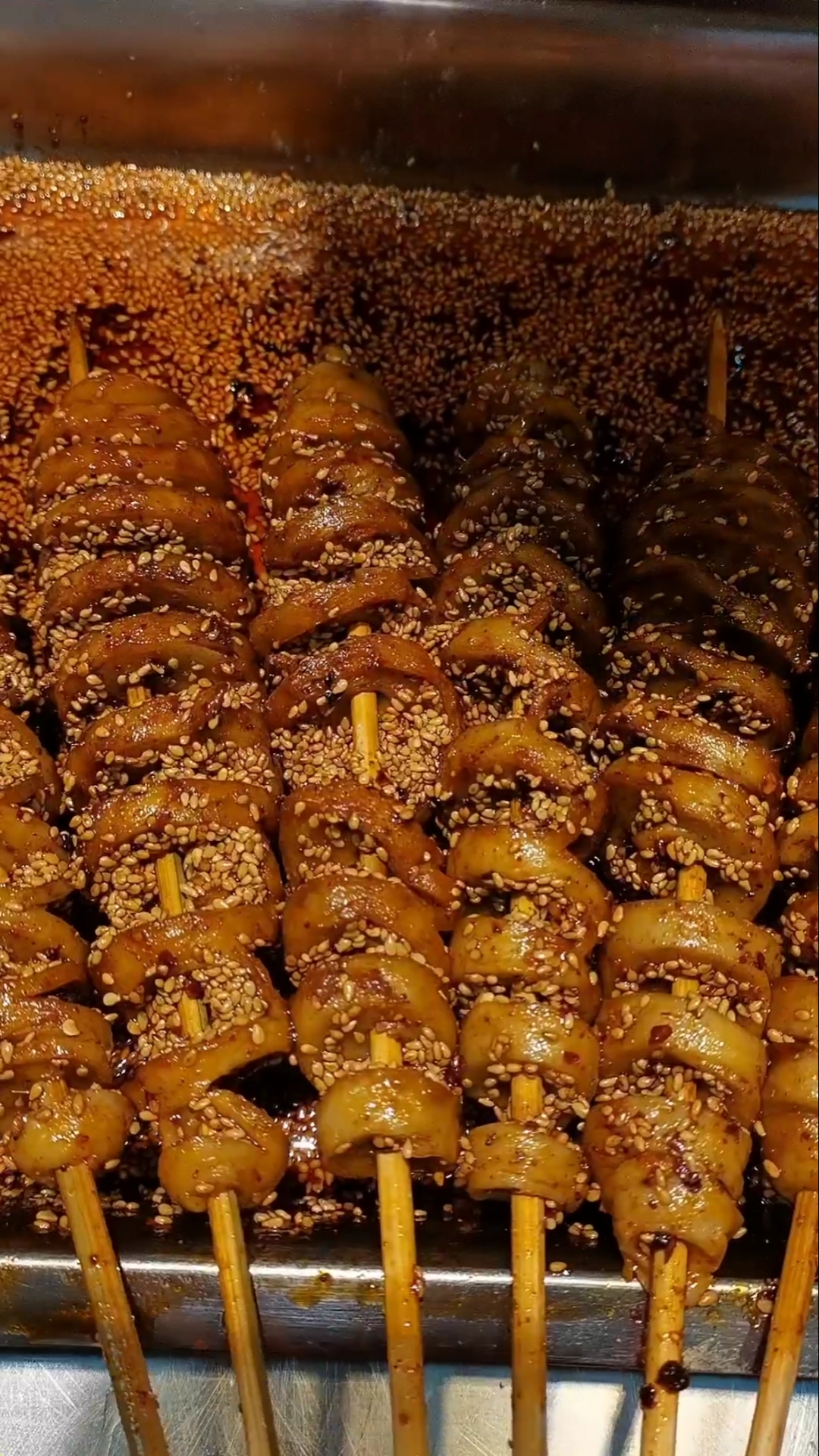 红油大面筋#日赚2000米的红油大面筋来喽,划到的朋友支持一下哦