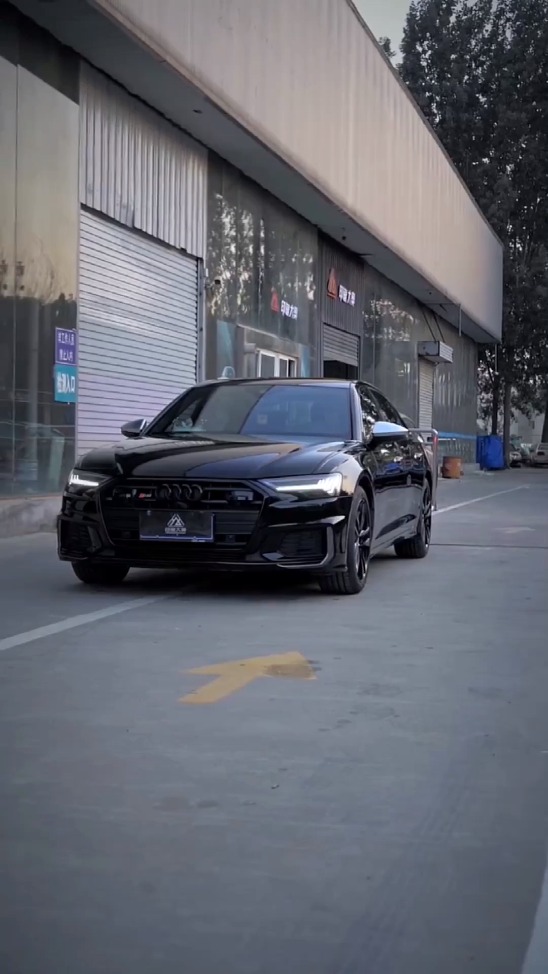 奥迪a6l五道杠大灯夜间路试效果奥迪灯厂果然不白叫的