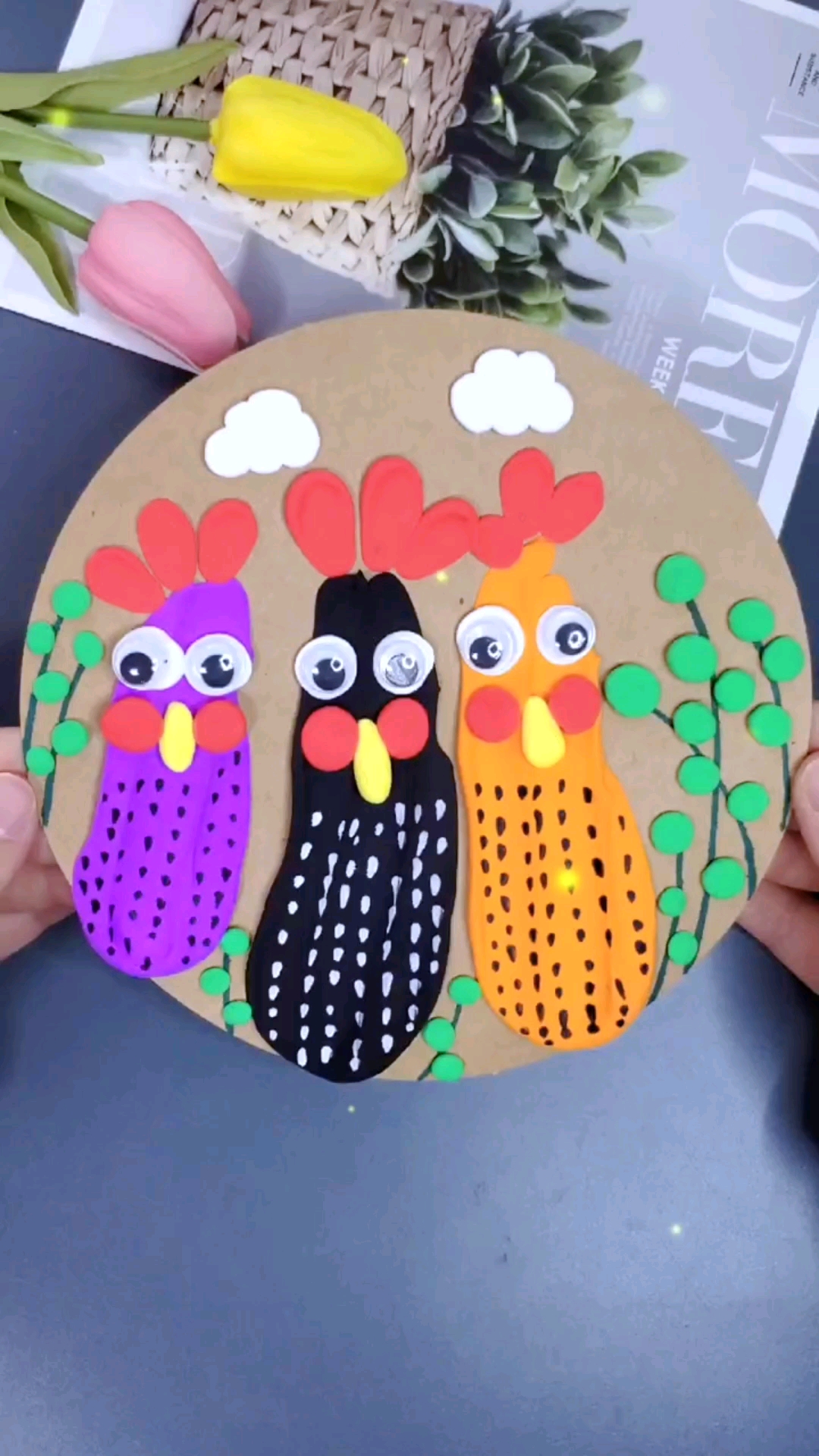 手工制作#和孩子一起用粘土做漂亮的大公鸡贴画-度小视