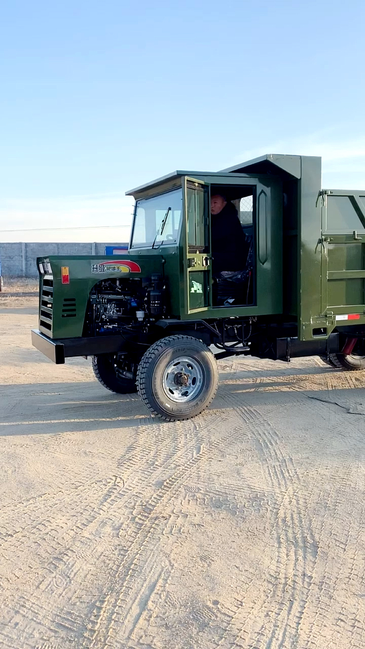 四不像#四不像爬山虎四驱车三轮车载重越野