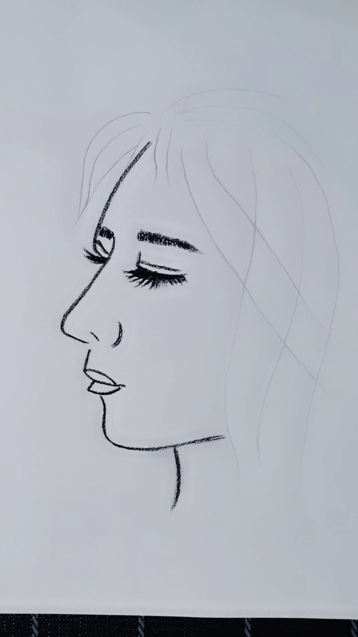 画画原来如此简单#画侧脸美女-全民小视频