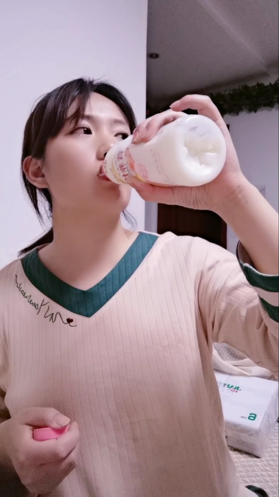 搞笑段子剧#二货老公啥意思?天天半夜让我喝营养快线