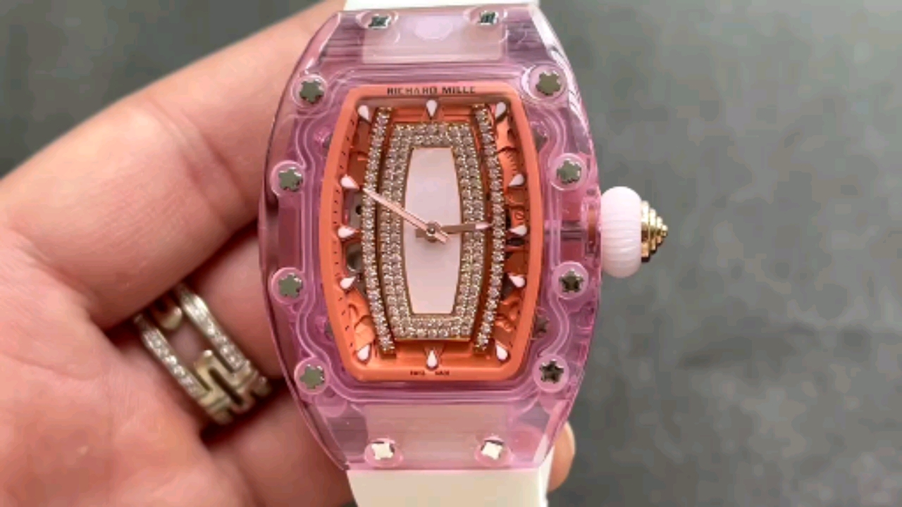 理查德米勒红唇粉色透明壳