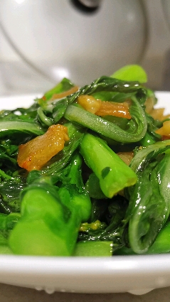 中餐名菜:猪油渣炒菜心!