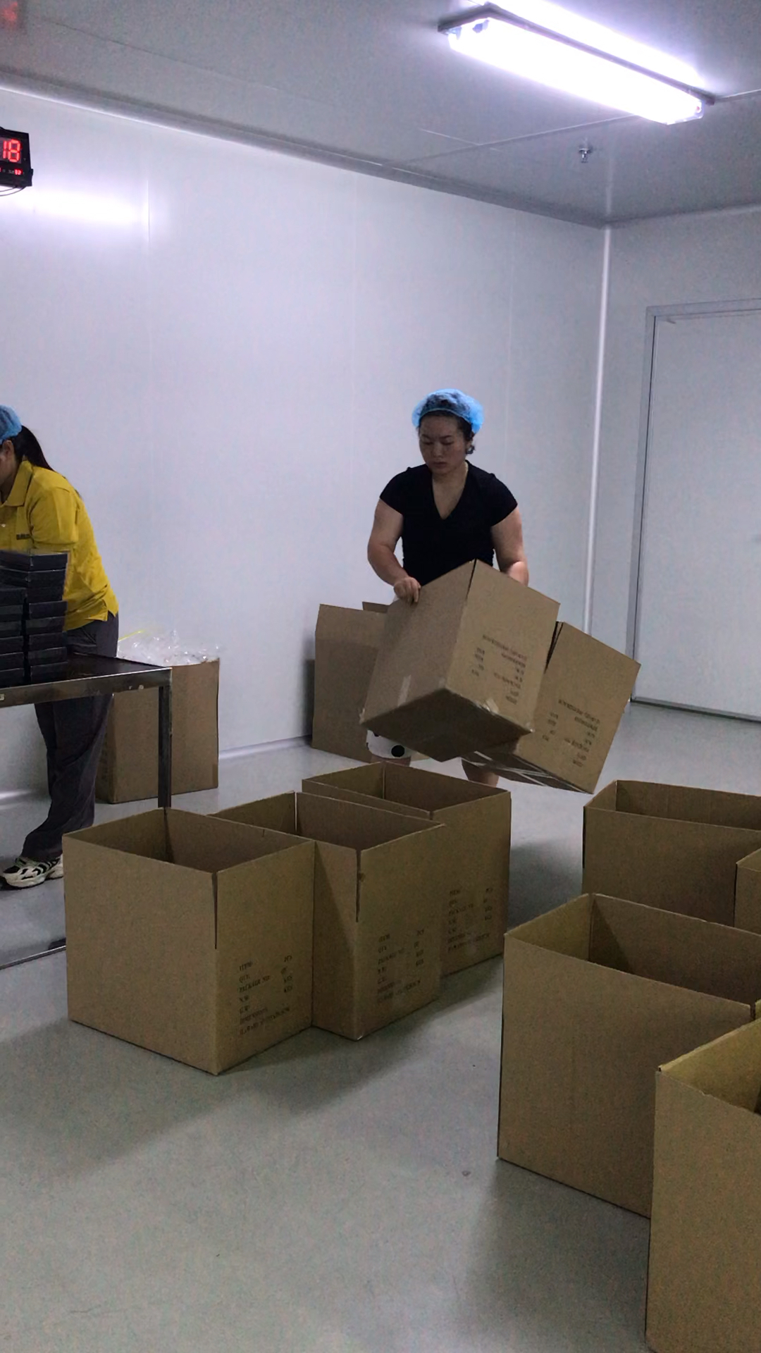 工厂实拍#打包装箱发货啦～-度小视