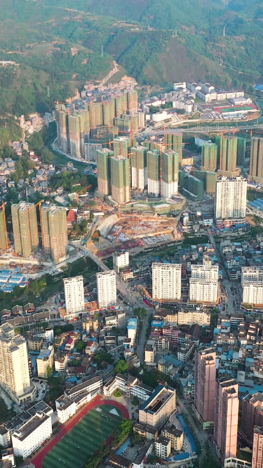 五一出游记#航拍贵州望谟县,贵州和广西交界的小县城,隶属于黔西南