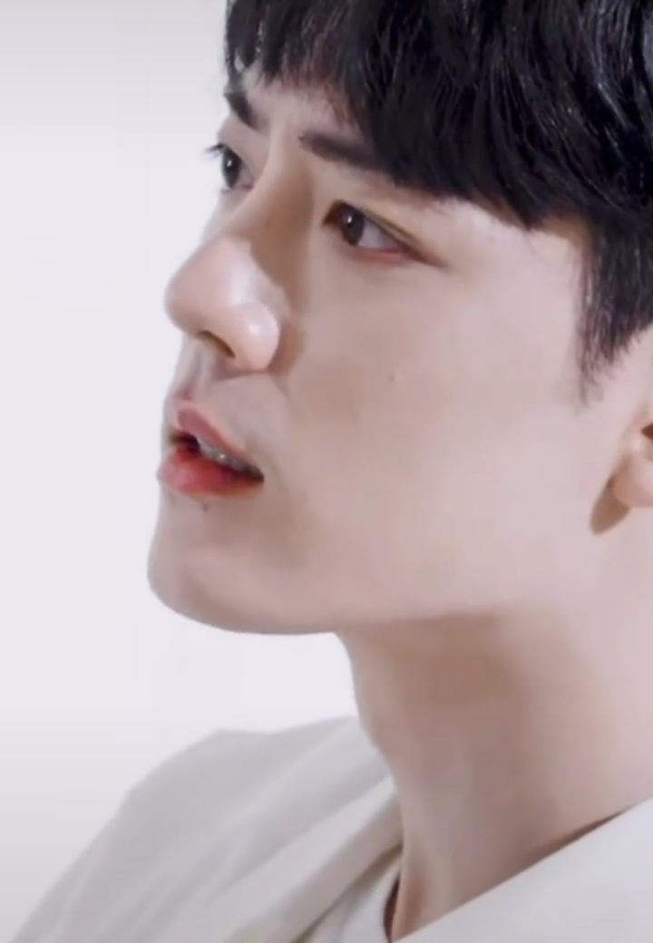 向全世界安利肖战#这个酒窝我盯着看了好久