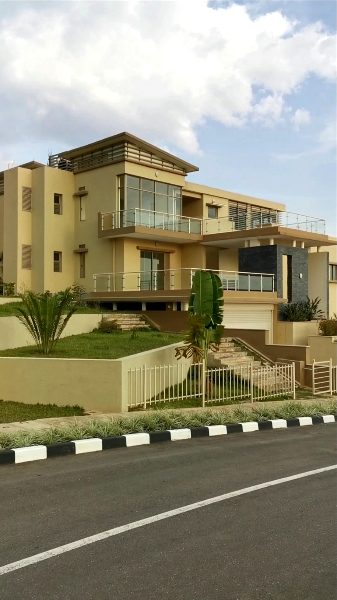 非洲在非洲卢旺达花250万能买一套什么别墅