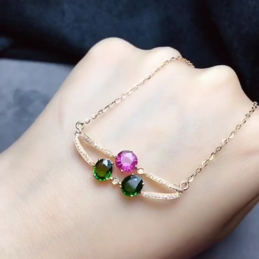 天然碧玺锁骨链,18k金镶嵌,辅石南非,价3650,总重3.06,主