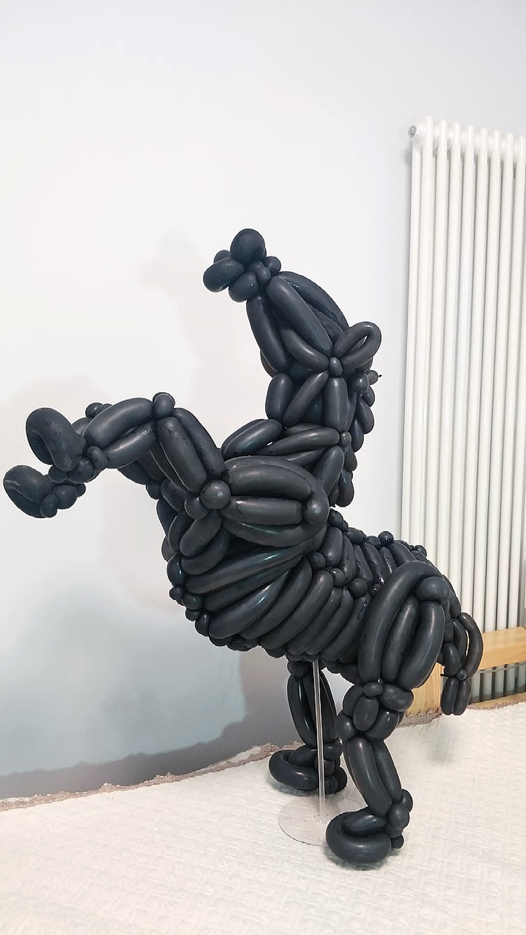 创意手工diy#用气球制作的马造型,像不像?