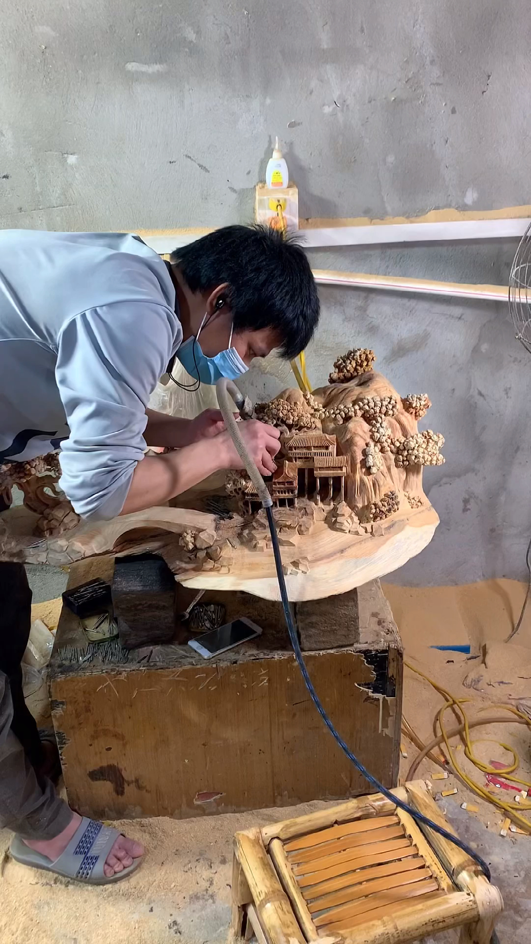 木雕制作过程#木雕工艺品锦绣山河雕刻中