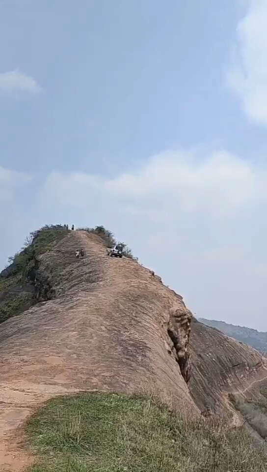 带你去旅行挑战上饶月亮山