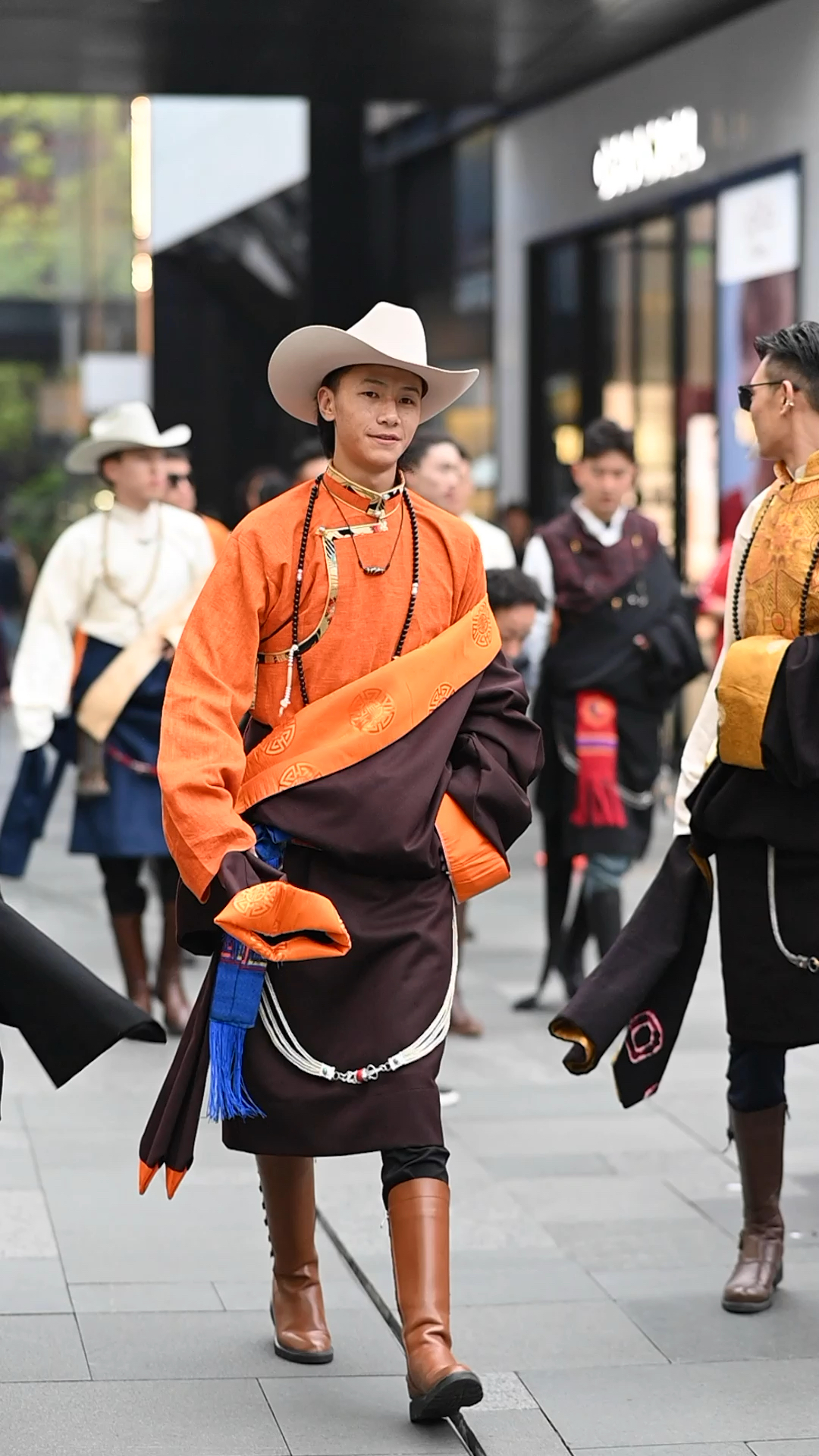 康巴汉子才是最有男人味的吧?