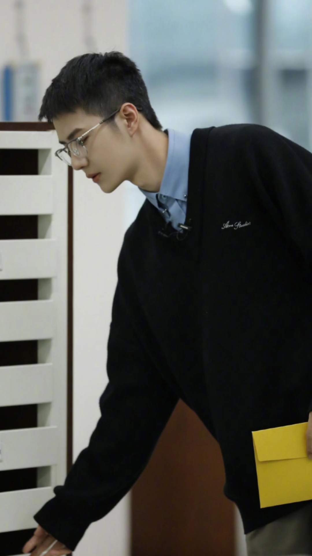 王一博#戴眼镜的王一博,太可以了