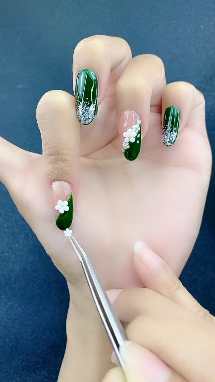 五瓣花美甲教程