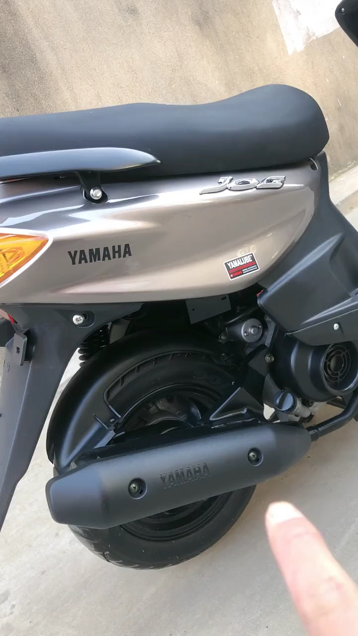 雅马哈巧格100喜欢机车的朋友们关注一下