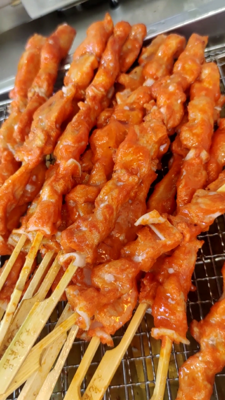 馋嘴串耶#很多小伙伴们向我反应咱家的骨肉相连油炸#串串味道很棒