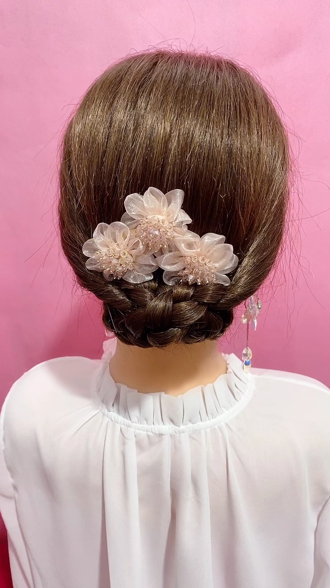 全民最火编发#三十岁以上这样盘发简单又气质