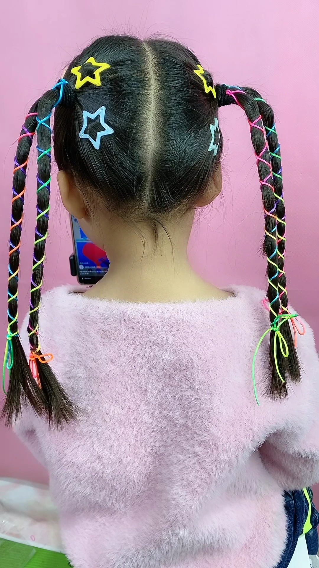 全民最火编发天热了给孩子用彩绳扎头发凉快又好看