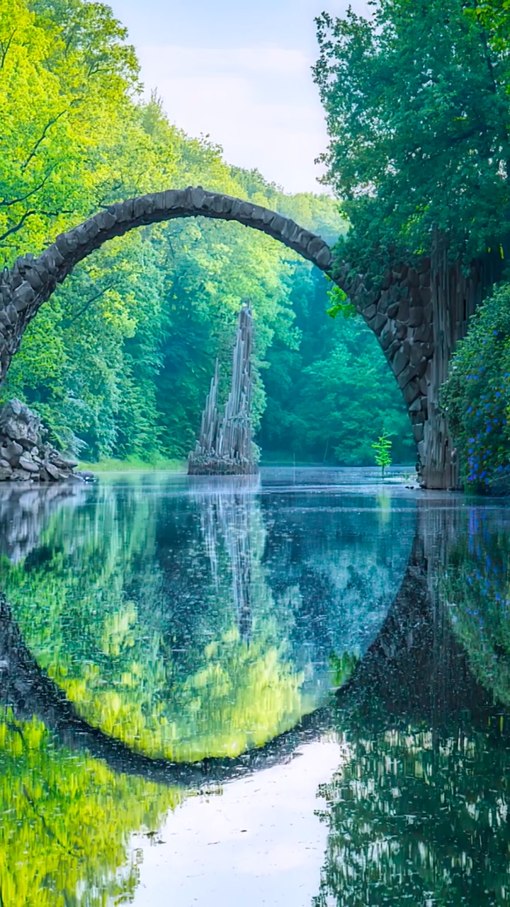 人间仙境#神秘的魔鬼桥,有人说它是穿越时空的入口,如果时光倒流,你