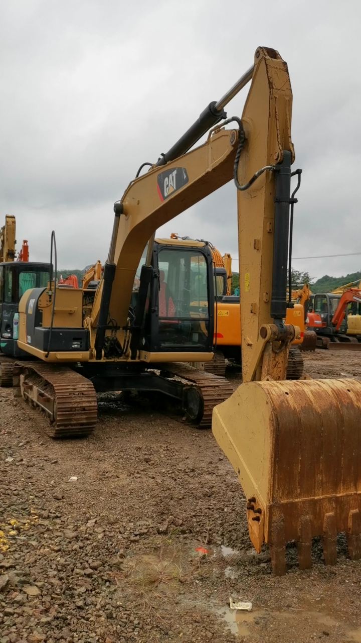 二手挖掘机个人#卡特312二手挖掘机拍摄现场