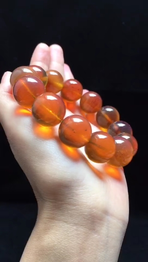 精品缅甸琥珀,棕红珀手串.