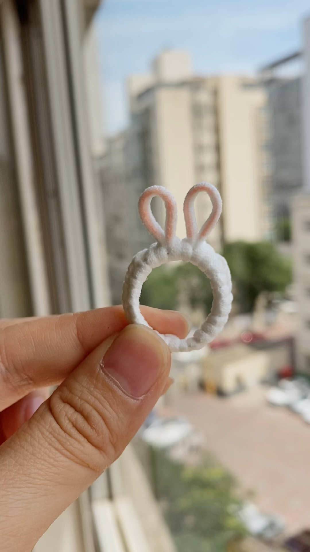 手工制作#用旧口罩做萌萌哒兔兔戒指!-度小视