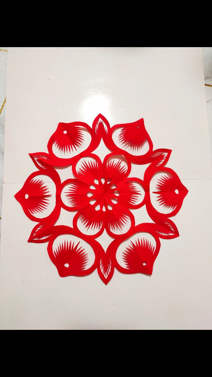 剪纸#六折桃子剪纸教程