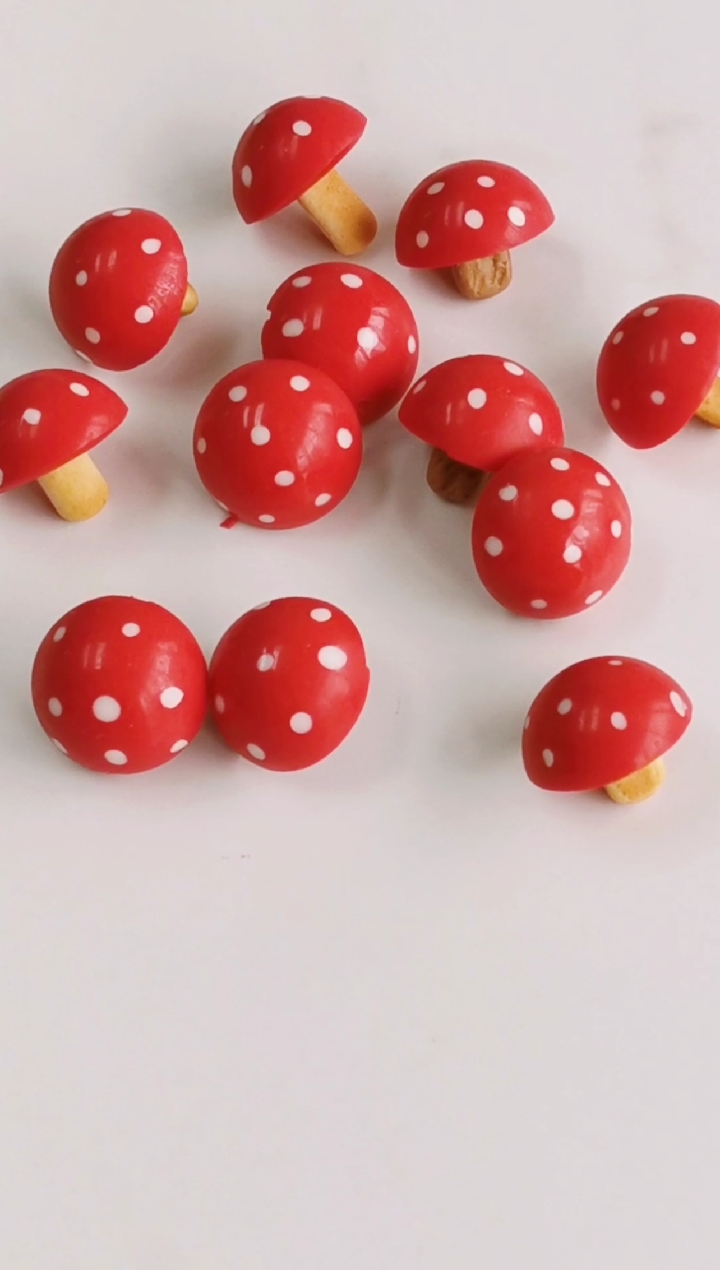 生日蛋糕#巧克力小蘑菇做法